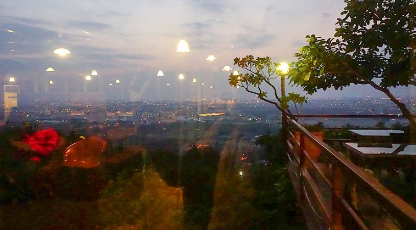 大崗山夜景餐廳