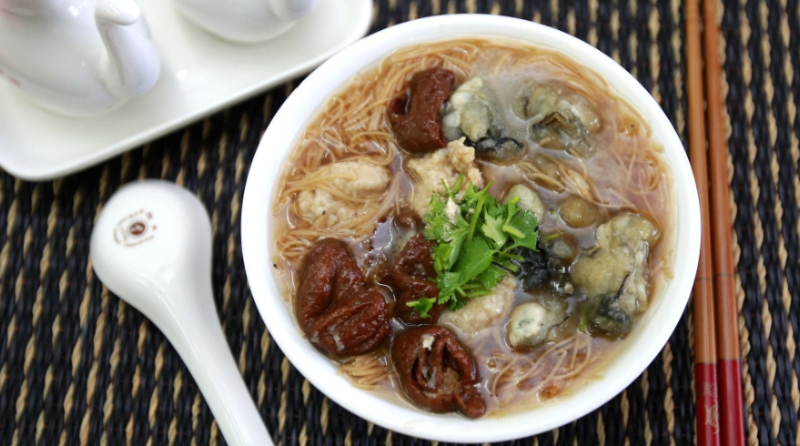 高雄在地人狂推必吃三樣美食！丹丹漢堡、鴨肉飯、肉圓老店全攻略