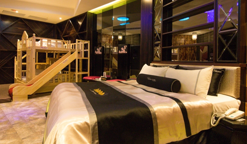 台中 KTV 四人房 住宿