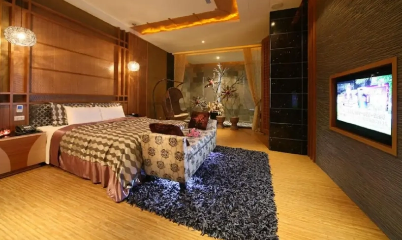 台中 KTV 四人房 住宿