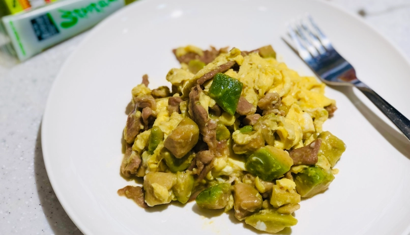 酪梨炒蛋食譜與餐廳推薦：十年主廚的獨家秘訣與台北人氣店家大公開