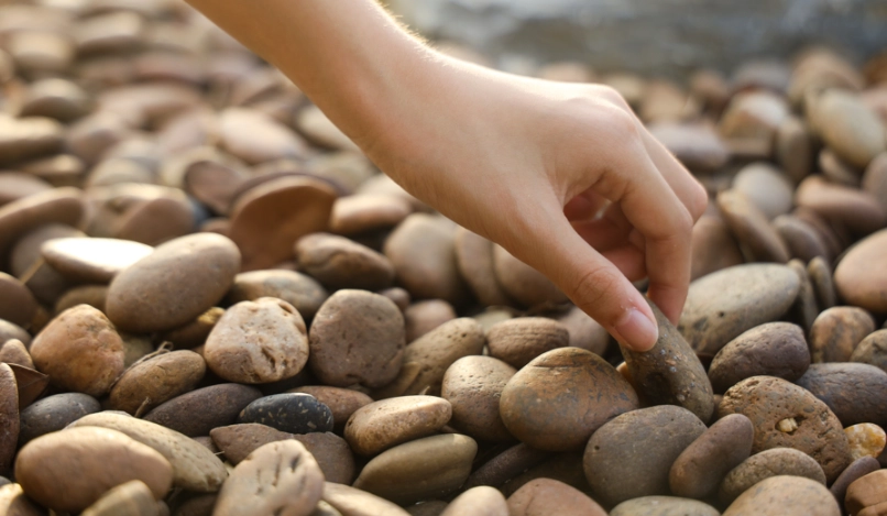 海邊撿石頭禁忌全解析：避免觸犯的實用指南