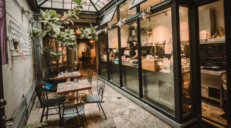 台南東區咖啡廳推薦：風格選店指南與內行人口袋名單