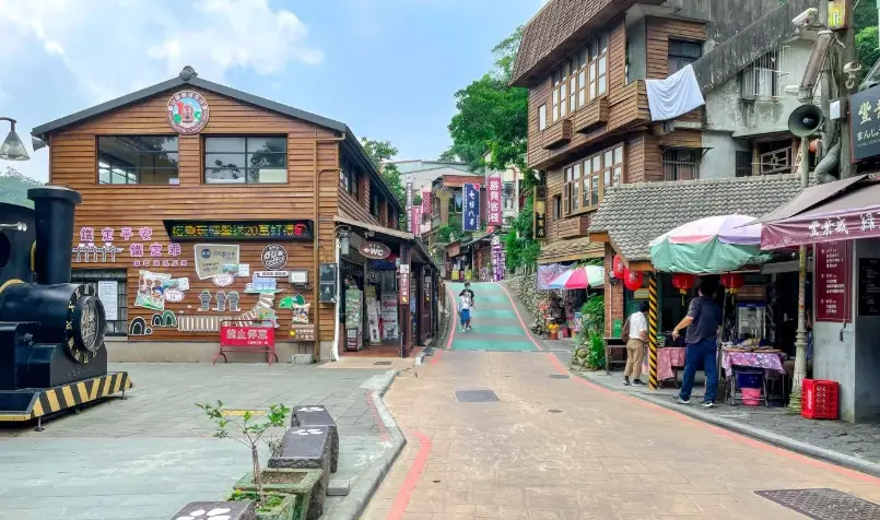 三義火車站到三義老街交通