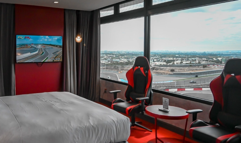 麗寶賽車場住宿