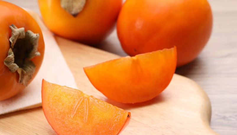 柿子什麼時候吃？掌握最佳時機、挑選技巧與食用禁忌全攻略