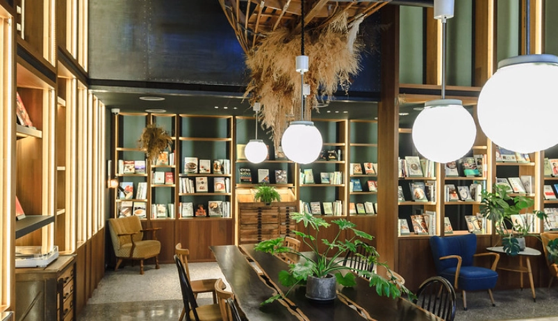 台南 咖啡廳 插座多