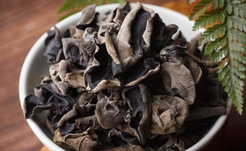 木耳不能和什麼一起吃