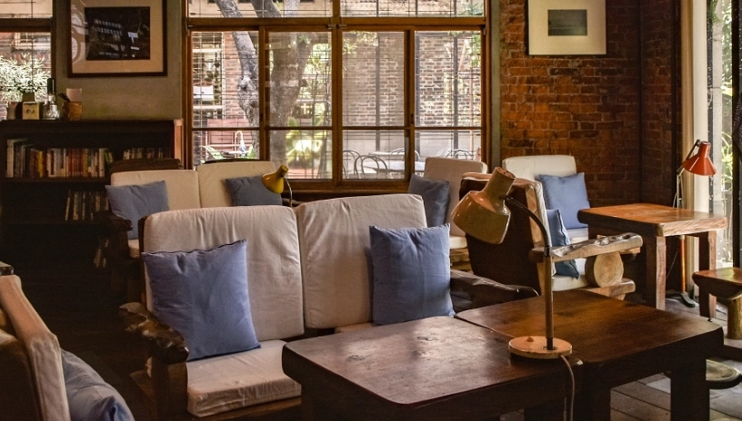 台南 咖啡廳 插座多