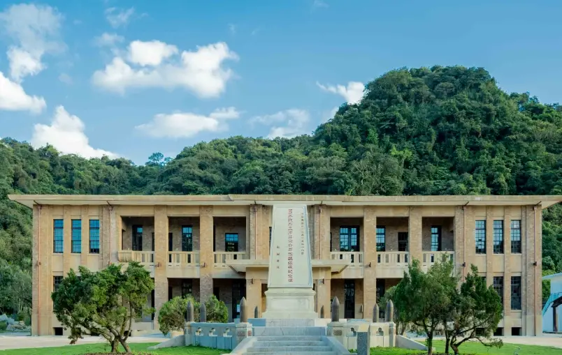 正濱漁港色彩屋