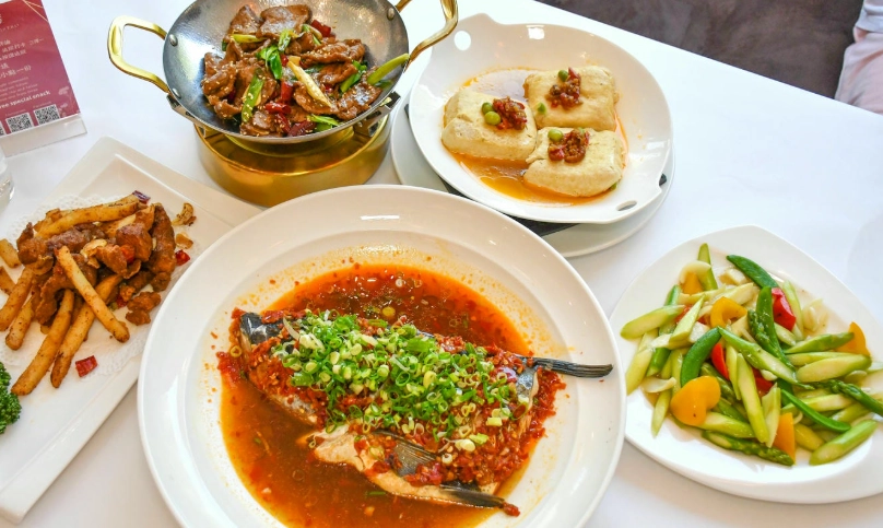 西門町特色餐廳全攻略：在地人私藏名單、排隊美食、預算指南一次看