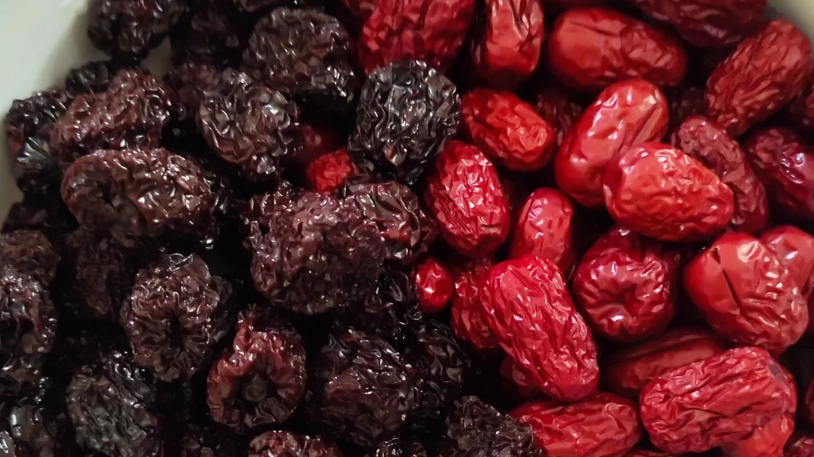 黑棗紅棗差別在哪？營養功效、挑選技巧與食譜全解析