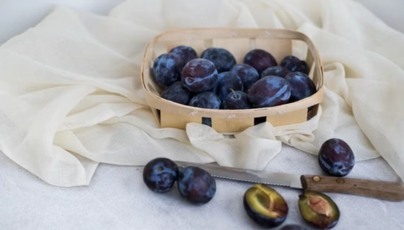 黑棗一天吃幾顆才健康？營養師教你正確吃法與關鍵禁忌