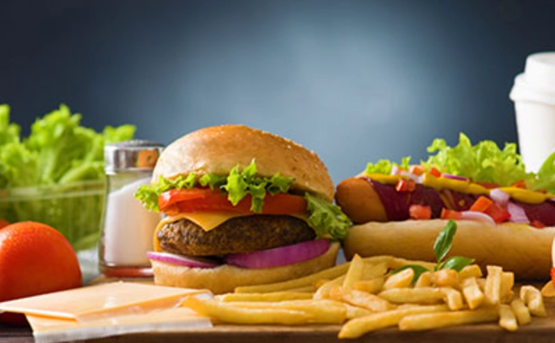 麥當勞熱量表聰明用：外食族控制熱量、避開地雷餐點全攻略