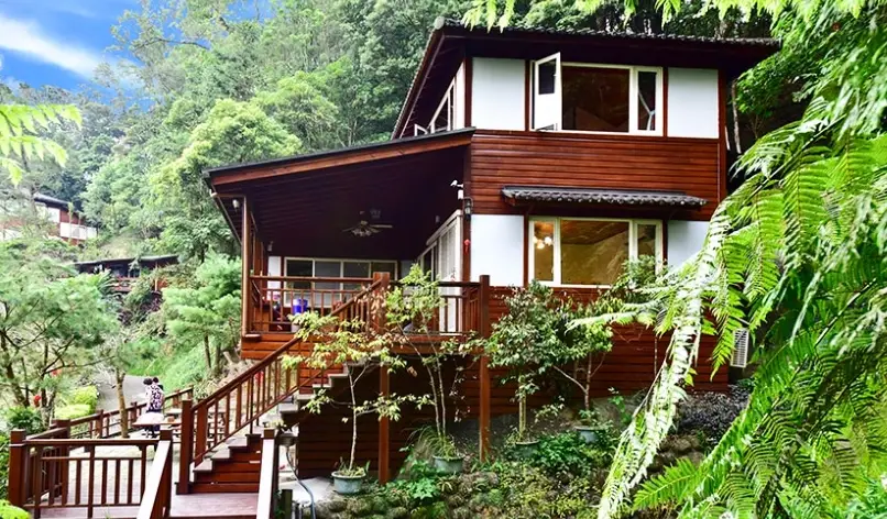 苗栗民宿包棟全攻略：從選房秘訣到私房景點，一次搞定團體旅行