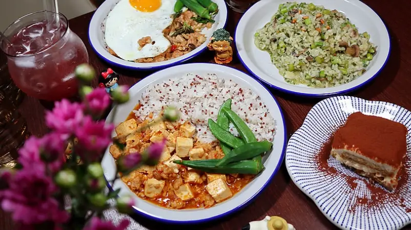 駁二素食地圖：在地人私藏的蔬食餐廳與小吃全攻略