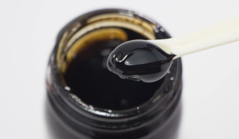 黑棗精的功效完整指南：改善消化、增強體質的天然選擇