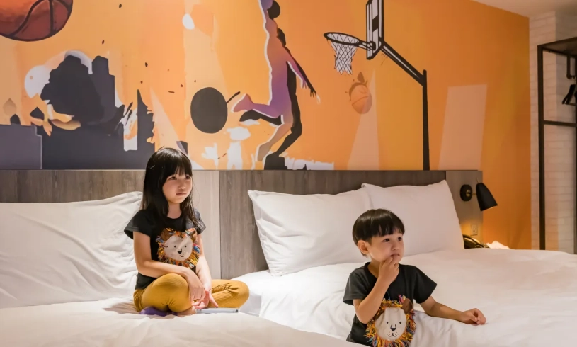 麗寶賽車旅店 親子住宿