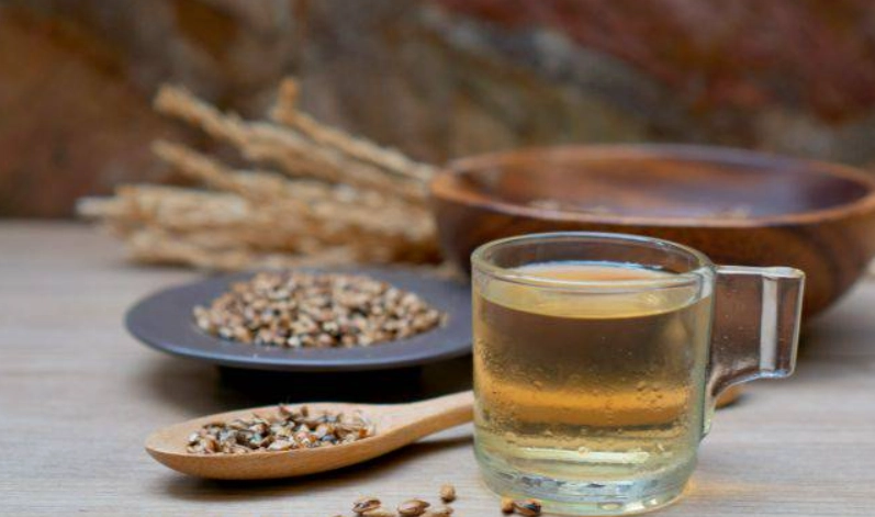 麥茶好處多但喝錯傷身？盤點5大禁忌族群與正確喝法