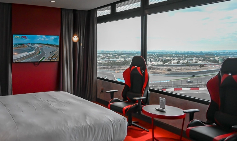 麗寶賽車旅店住宿體驗