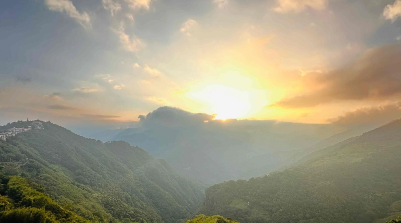 拉拉山兩天一夜全攻略：神木步道、交通住宿、秘境行程一次掌握