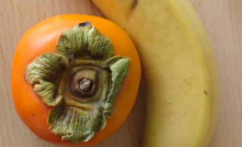 柿子香蕉同食禁忌？營養師破解迷思與安全食用指南