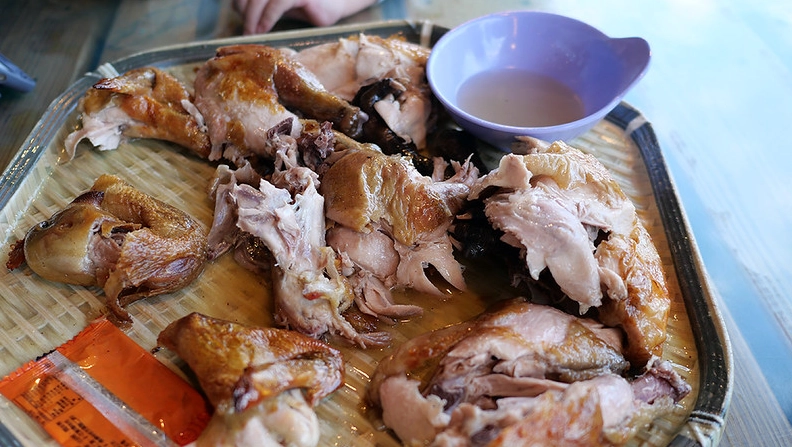 大湖甕仔雞全攻略：從挑選技巧、必吃名店到隱藏版吃法