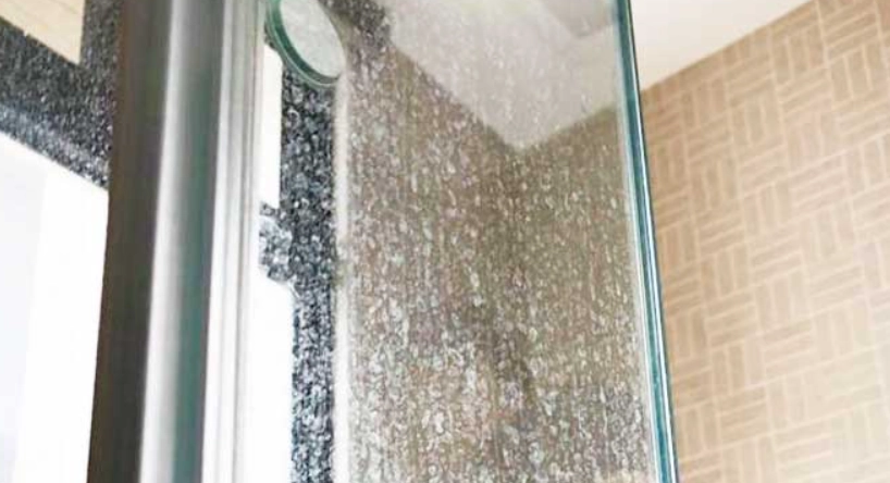 浴室玻璃水垢 浴室玻璃水垢