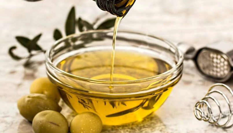 生飲橄欖油推薦：挑選秘訣與品牌實測全解析