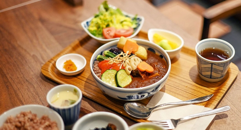 日本岡山車站晚餐攻略：在地人推薦必吃餐廳與隱藏美食