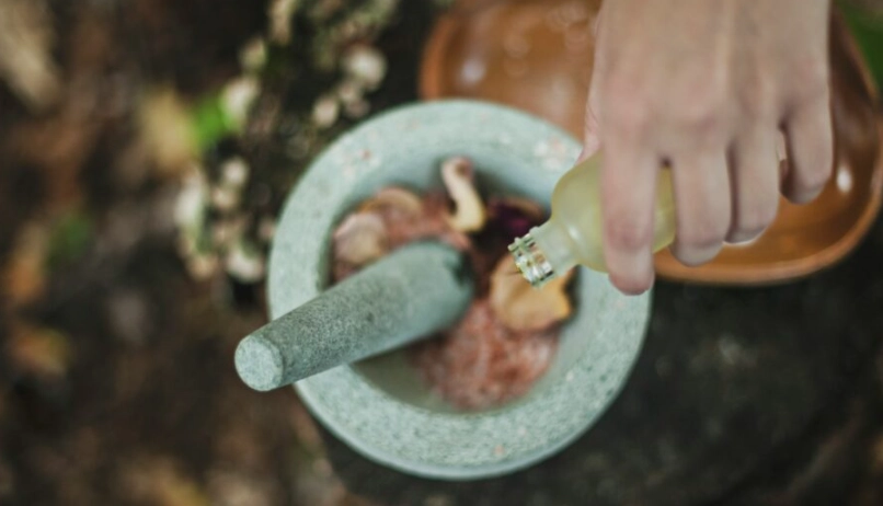 辦公室精油配方終極指南：提升專注力、舒緩壓力的實用調配法