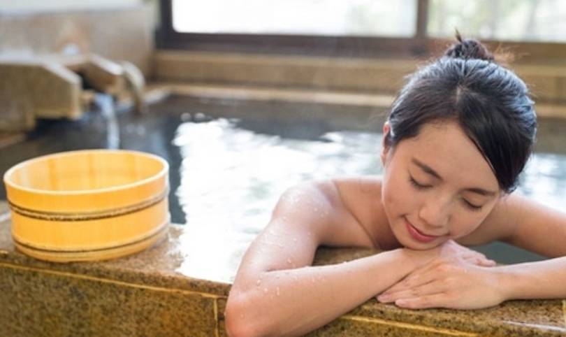 泡溫泉 隱形眼鏡