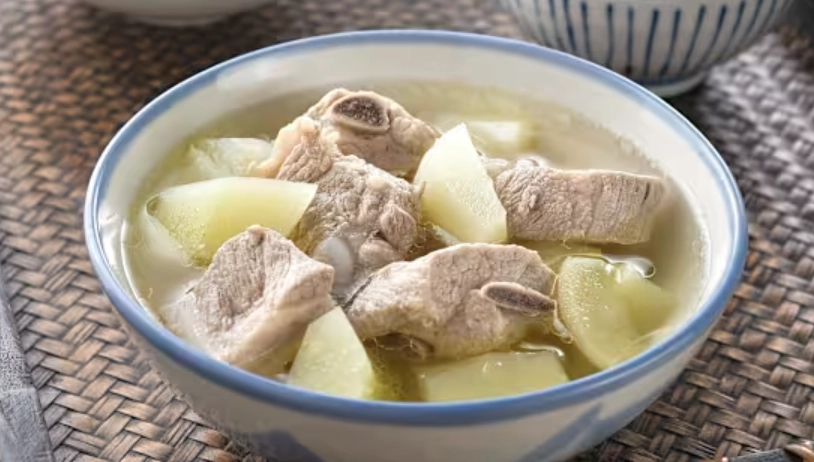 青木瓜排骨湯功效全解析：養顏、泌乳、顧筋骨的家常湯品