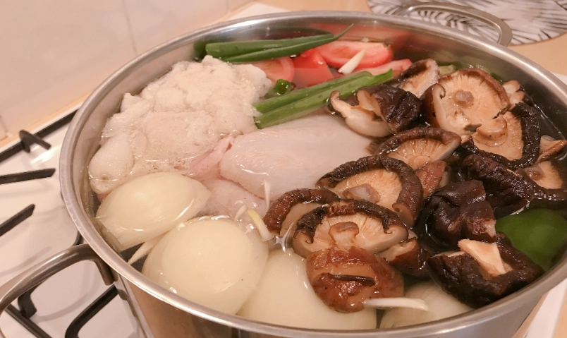 雞湯可以加什麼菜？達人推薦10種最佳配料與黃金搭配秘訣