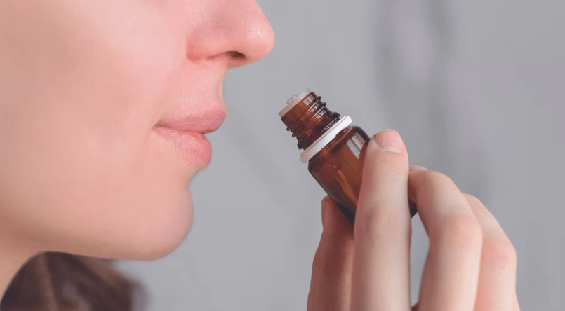 精油吸入肺部安全嗎？正確吸入方法、風險與完整指南