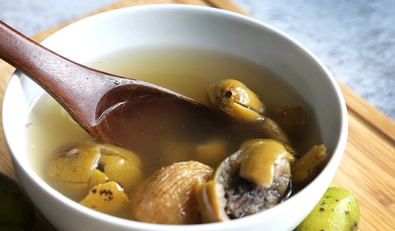 青橄欖煲湯功效全解析：潤喉止咳、清熱降火的家常食療秘方