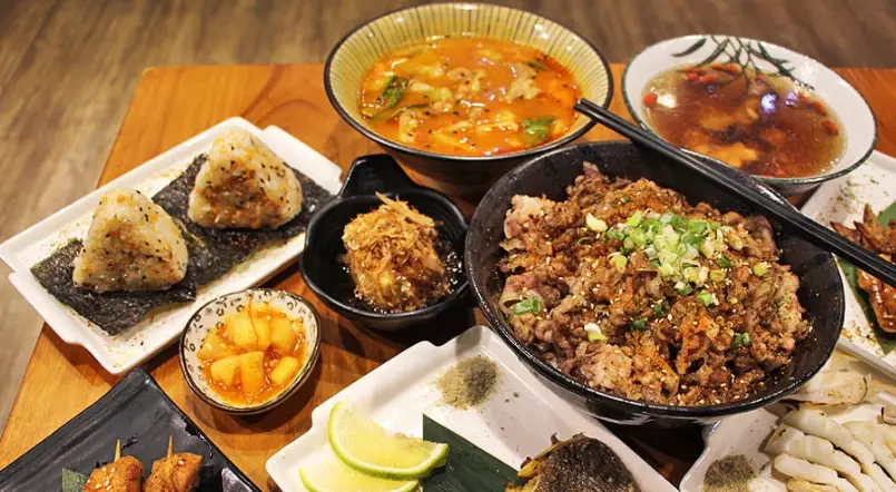 屏東火車站晚餐全攻略：在地人私藏美食地圖與避坑指南