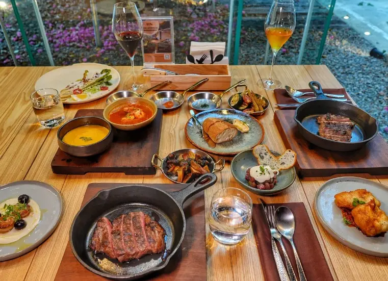 台中西屯區特色餐廳深度探索｜在地人推薦必訪美食地圖