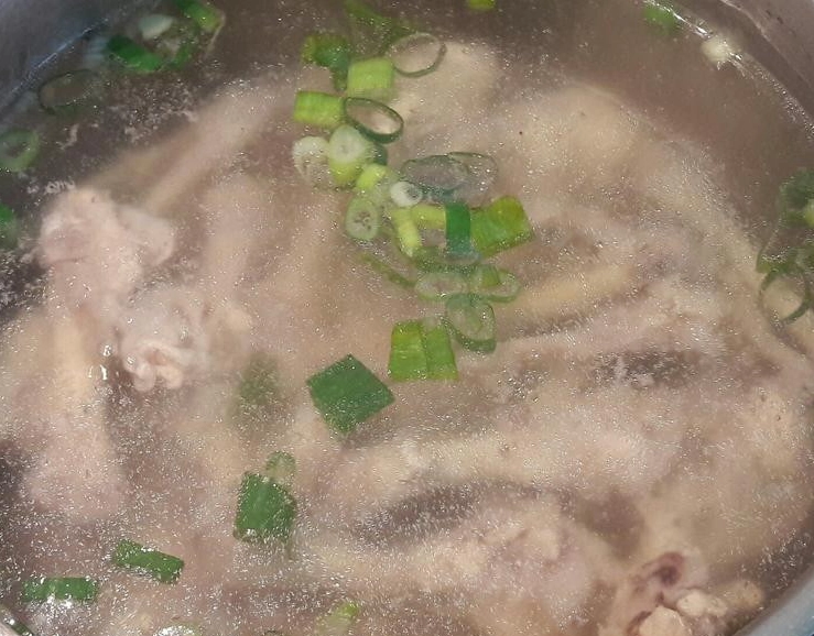 雞骨高湯做法