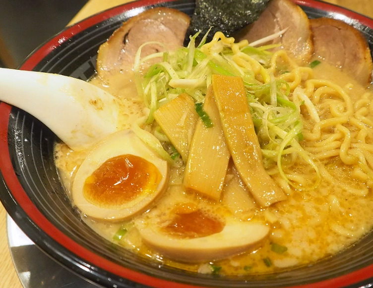 新光三越美食拉麵
