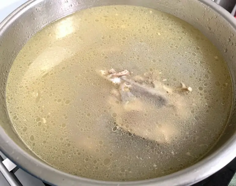雞骨高湯做法
