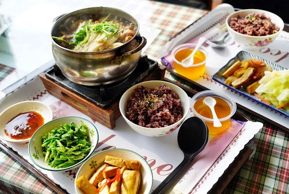 三芝石門美食地圖：在地人帶路，從海鮮餐廳到隱藏版小吃全攻略