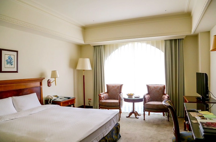 溪頭自然教育園區住宿攻略：園區內外飯店比較、訂房技巧與行程規劃