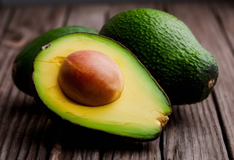 酪梨不能跟什麼一起吃？營養師揭曉5大禁忌組合與黃金搭配法則