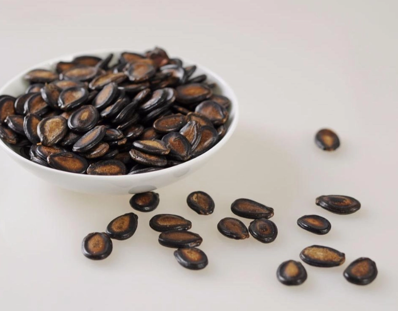 西瓜籽營養全解析：好處、吃法與常見疑問深度解答