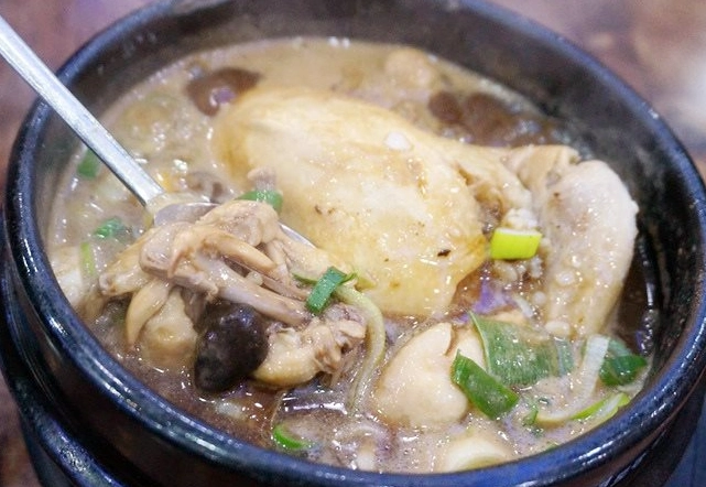 黑棗雞湯餐廳