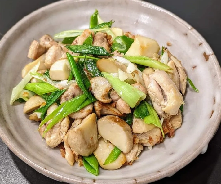 蒜炒雞腿肉做法秘訣：家常料理快速上桌指南