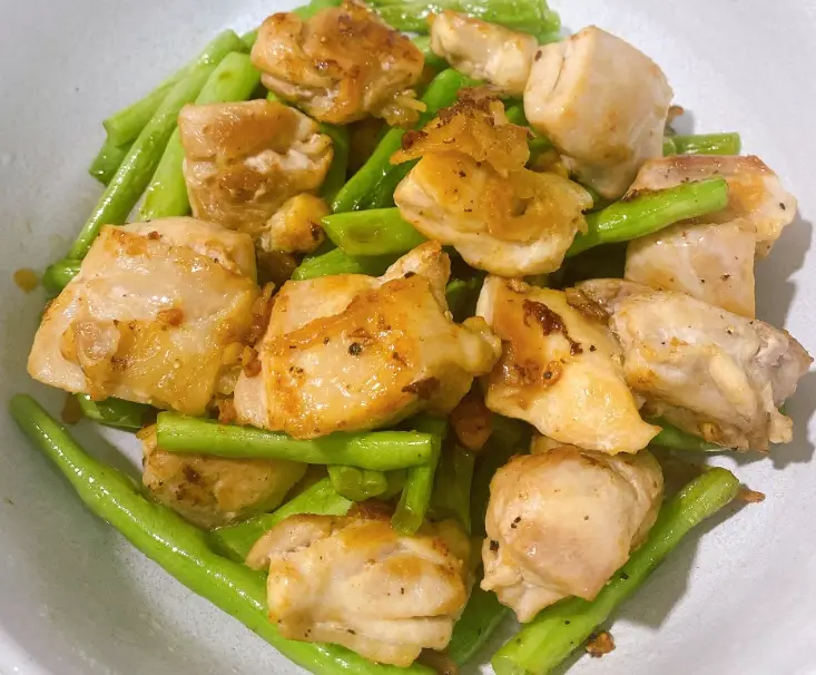 雞腿肉料理