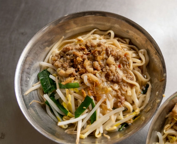 陽春麵湯頭 陽春麵湯頭