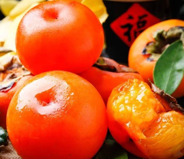 吃柿子禁忌全解析：這些食物搭配恐傷身